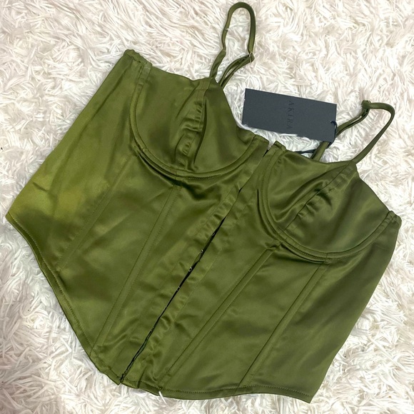 AKIRA Tops - NWT green corset top from Akira!